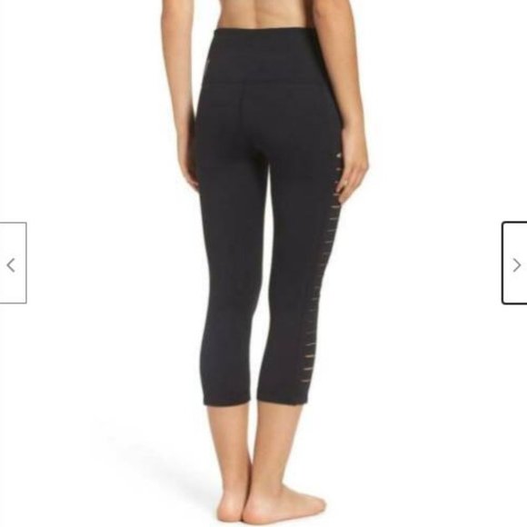 ZELLA Intrique High Waist Cut-Out Capri Leggings - Picture 3 of 7